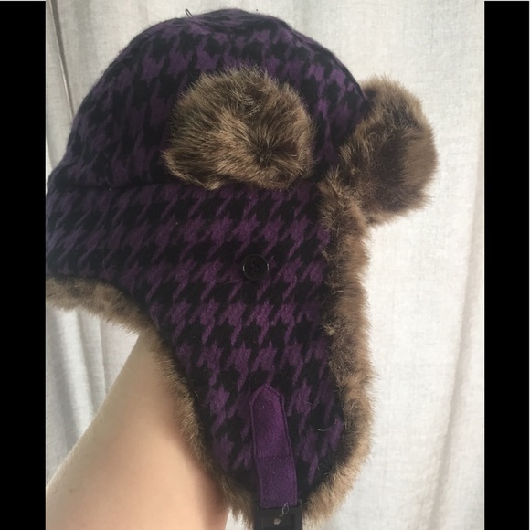 D&Y Accessories - Purple Houndstooth Bomber Hat